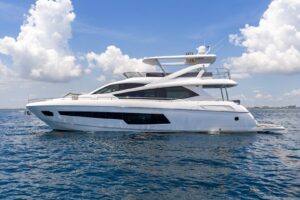 2017 Sunseeker 75 Yacht for sale