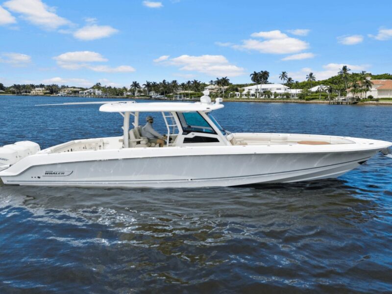 2018 Boston Whaler 380 Outrage
