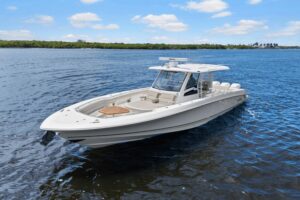 2018 Boston Whaler 380 Outrage for sale - photo 4