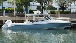 2018 Everglades 360LXC for sale