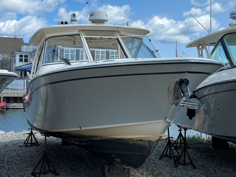 2018 Grady-White Freedom 325