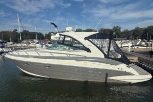 2019 Crownline 350 SY for sale - photo 3