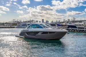 2019 Cruisers 50 Cantius for sale