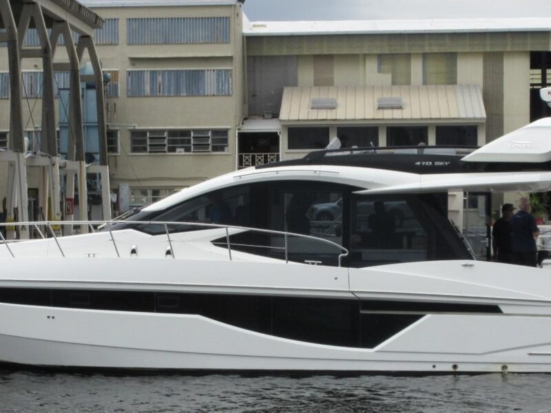 2019 Galeon 470 Sky