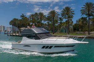 2019 Silverton 41 Convertible for sale - photo 2