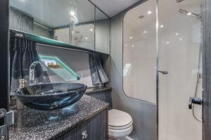 2019 Silverton 410 Sport Bridge for sale - photo 8