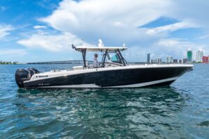 2019 Wellcraft 352 Fisherman for sale