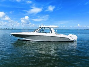 2020 Boston Whaler 380 Realm for sale - photo 2