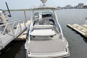 2020 Formula 330 Crossover Bowrider I/O for sale - photo 6