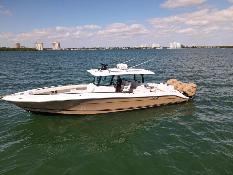2020 HCB 42 Siesta