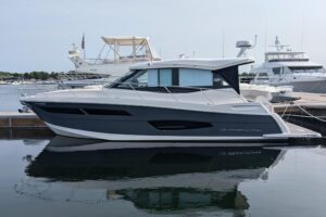 2020 Regal 38 Grande Coupe for sale