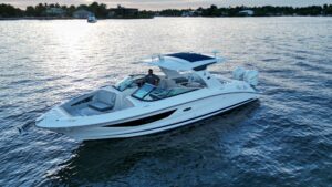 2020 Sea Ray SLX 350 Outboard for sale - photo 4