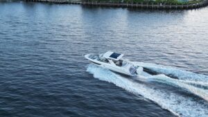 2020 Sea Ray SLX 350 Outboard for sale - photo 5