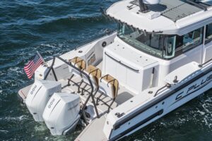 2021 Axopar 37 XC Cross Cabin for sale - photo 4