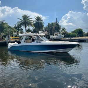 2021 Boston Whaler 350 Realm for sale