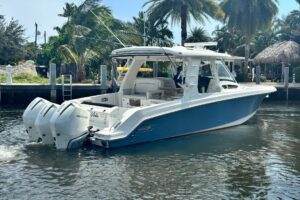 2021 Boston Whaler 350 Realm for sale - photo 5
