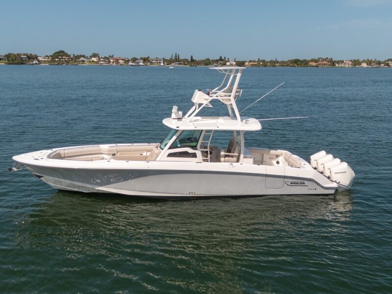 2021 Boston Whaler 380 Outrage