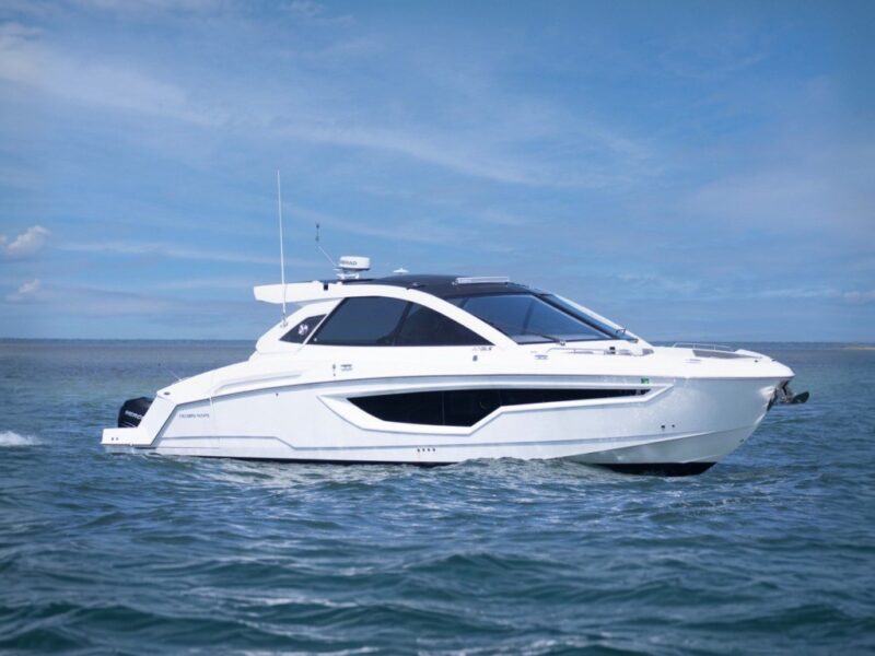 2021 Cruisers Yachts 42 GLS OB