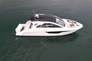 2021 Cruisers Yachts 42 GLS OB for sale - photo 2