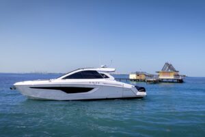 2021 Cruisers Yachts 42 GLS OB for sale - photo 3