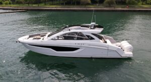 2021 Cruisers Yachts 42 GLS OB for sale - photo 4