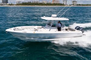 2021 Intrepid 327 Nomad for sale - photo 3