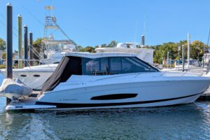 2021 Regal 36 Grande Coupe for sale - photo 2