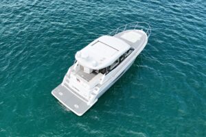 2021 Regal 38 Grande Coupe for sale - photo 7