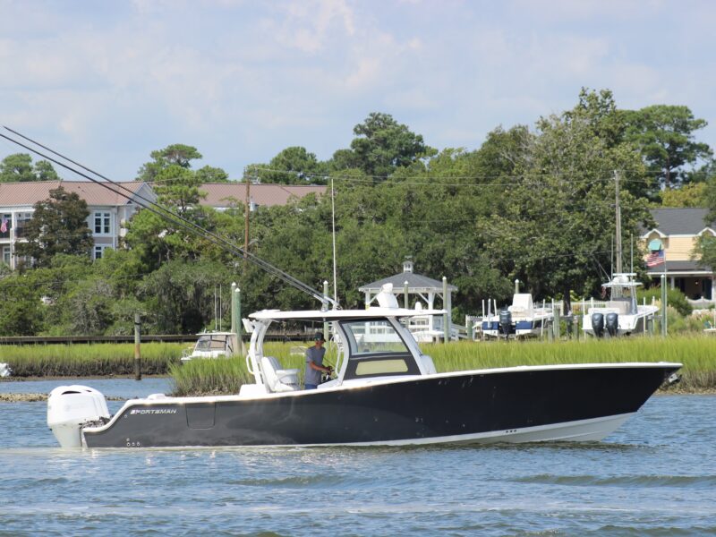 2021 Sportsman Open 352 Center Console