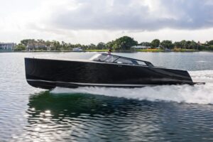 2021 VanDutch 40.2 for sale - photo 3