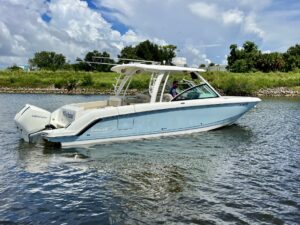 2022 Boston Whaler 320 Vantage for sale - photo 6