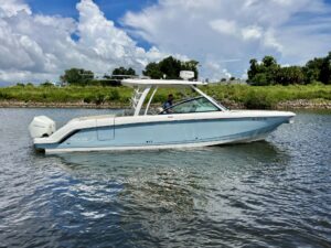 2022 Boston Whaler 320 Vantage for sale - photo 7