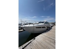 2022 Cruisers Yachts 50 Cantius for sale - photo 2