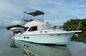 2022 Cutwater C-32 CB for sale