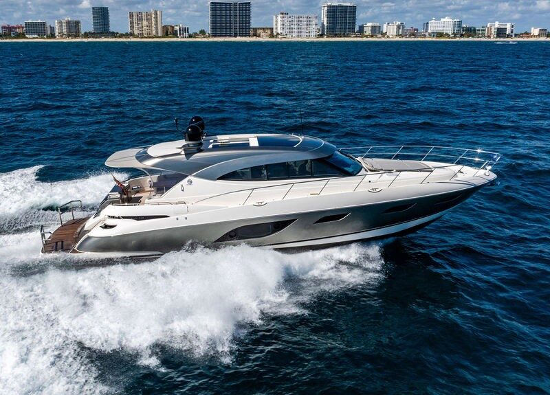 2022 Riviera 6000 Sport Yacht Platinum Edition