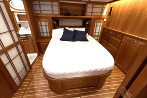 2022 Sabre 48 Salon Express for sale - photo 5