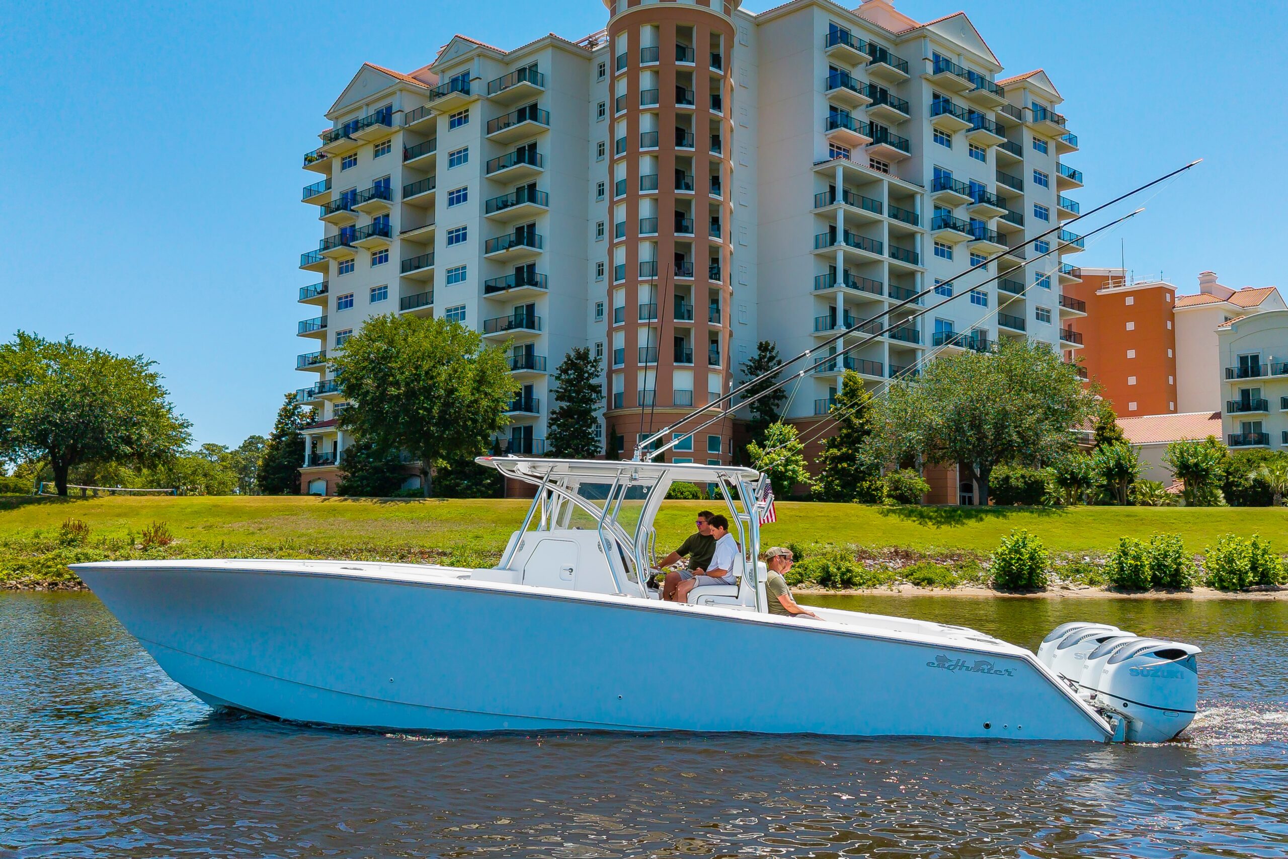 2022 SeaHunter 38 CTS for sale
