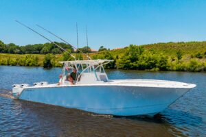 2022 SeaHunter 38 CTS for sale - photo 3