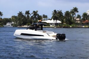 2023 Astondoa 377 Coupe Outboard for sale - photo 2
