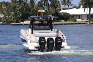2023 Astondoa 377 Coupe Outboard for sale - photo 4