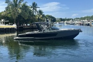 2023 Aviara AV32 I/O for sale - photo 2