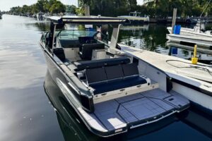 2023 Aviara AV32 I/O for sale - photo 4