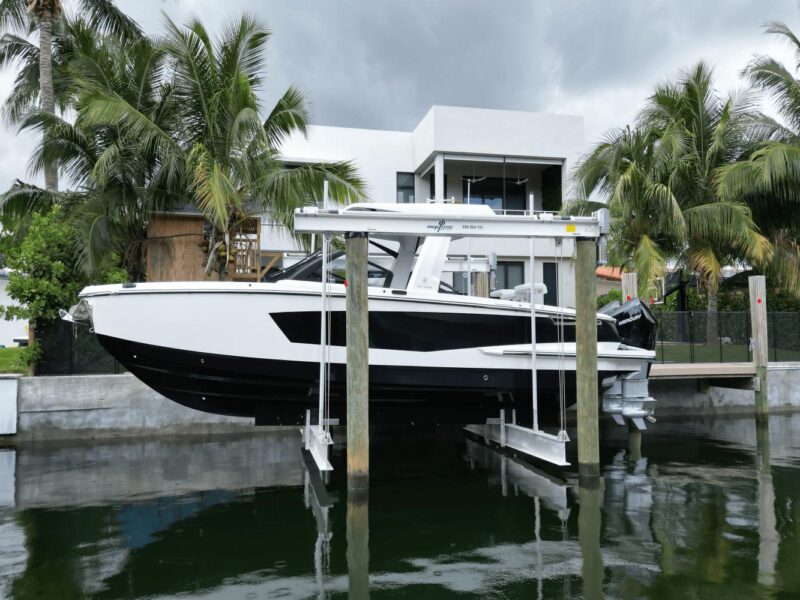 2023 Aviara AV32 OB