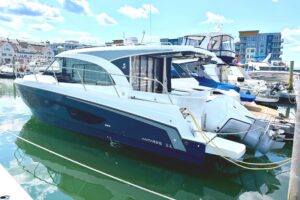 2023 Beneteau Antares 11 OB for sale - photo 4