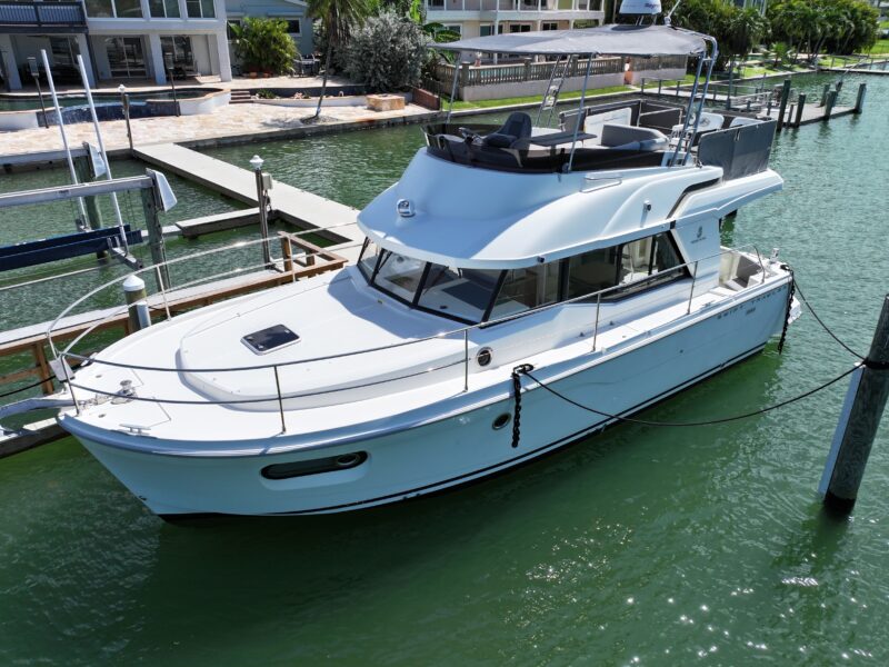 2023 Beneteau Swift Trawler 35