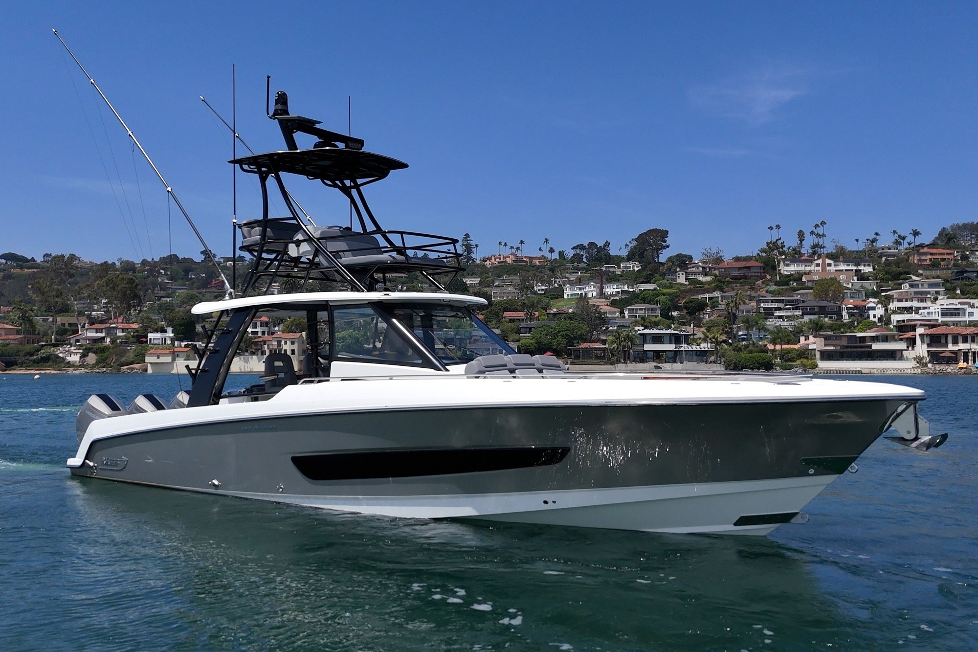 2023 Boston Whaler 420 Outrage for sale