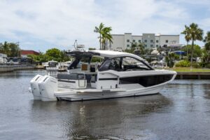 2023 Galeon 375 GTO for sale - photo 7