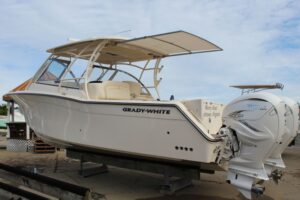 2023 Grady-White Freedom 335 for sale - photo 3
