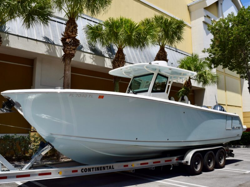 2023 Sailfish 312 CC