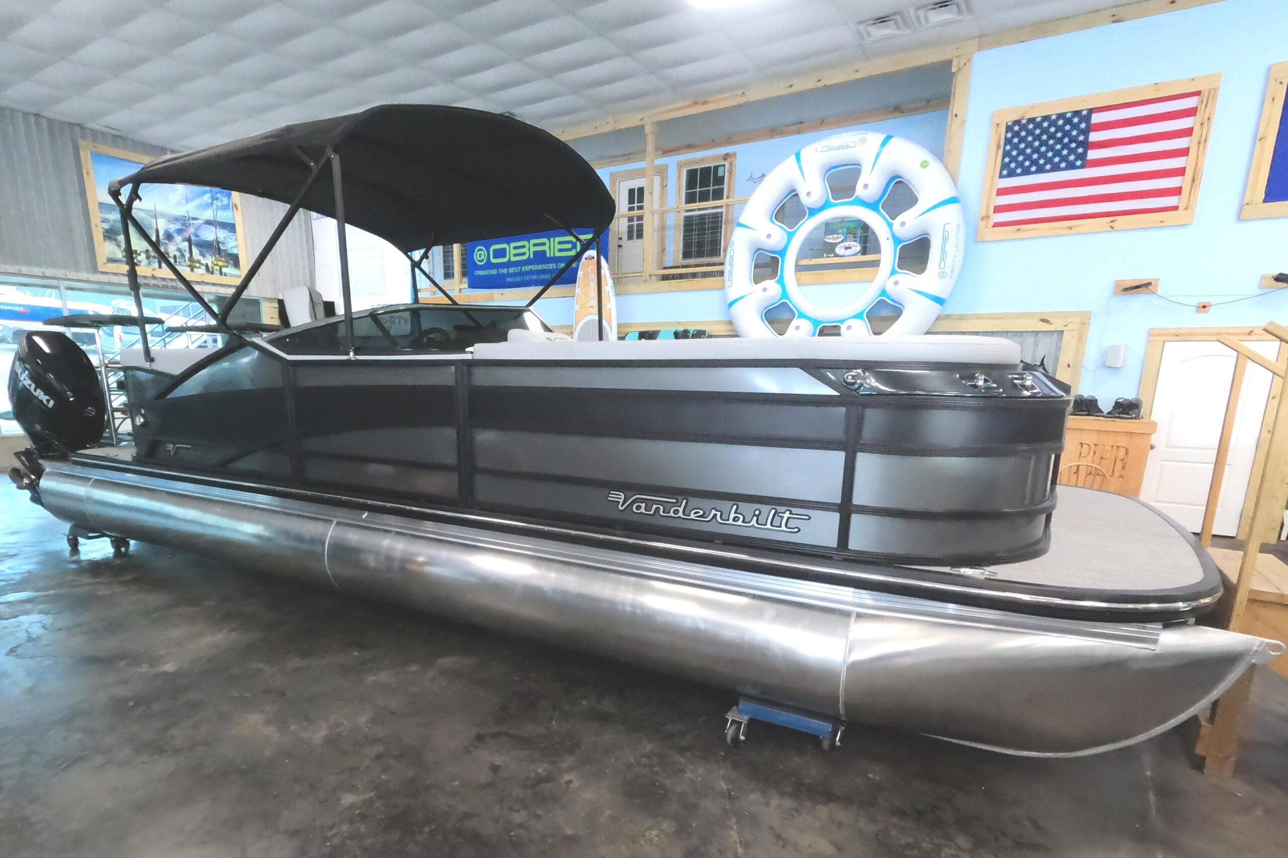 2023 Vanderbilt 700T for sale